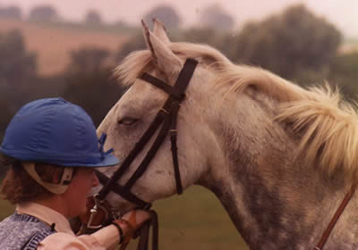 Sue competing in Hunter Trials in Worcestershire on Venture in 1979